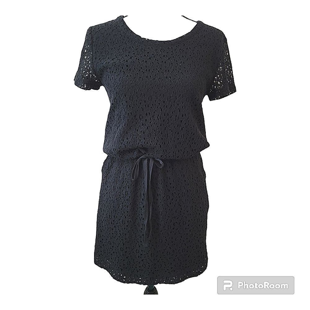 Lou & Grey Black Eyelet Short Sleeve Drawstring Dress